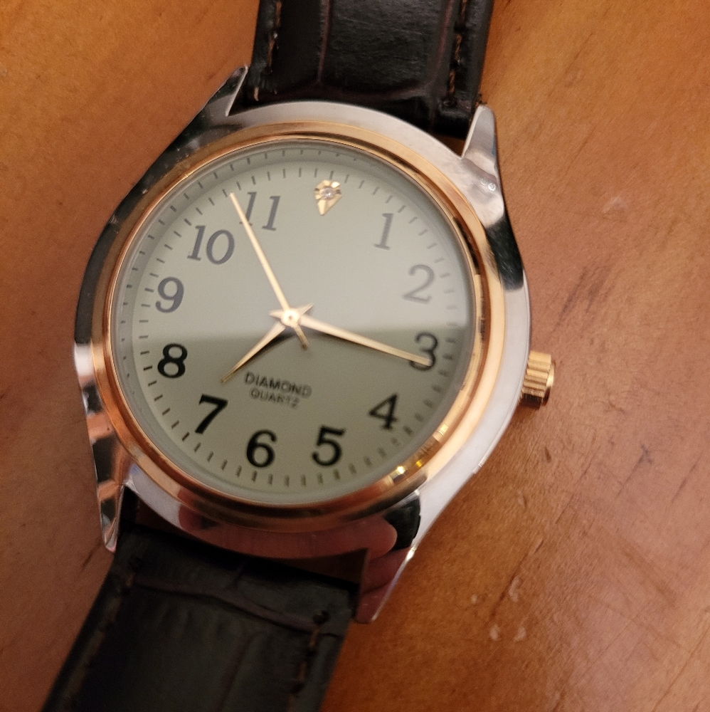 Diamond Quartz Watch - Picture 3 of 5